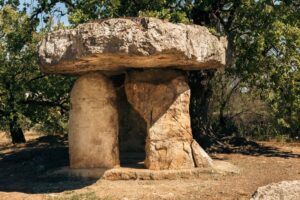 Dolmen de la Pierre de la Fée